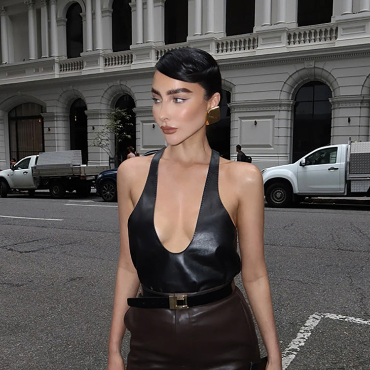 Effortless Elegance: The Satin Cami Every Wardrobe Needs